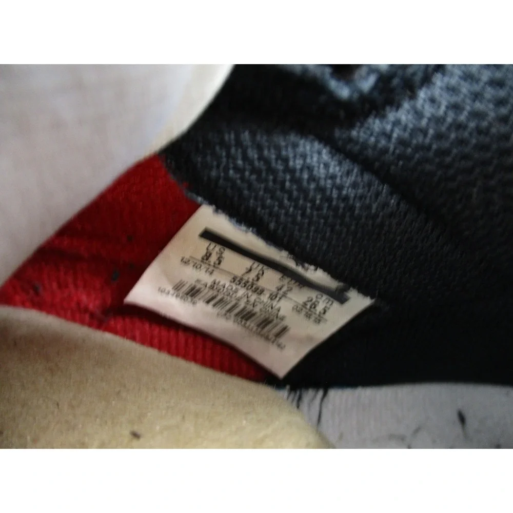 Nike Air Jordan 1 Retro High OG Mens 8.5 Red White Chicago 555088-101 Classic